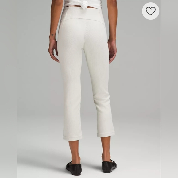Lululemon ribbed Softstreme Zip-leg Crop 25' In Bone Size 14 - Picture 2 of 8